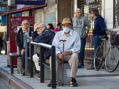 ¿Qué opina la titular del PAMI sobre el "permiso" para los jubilados porteños?