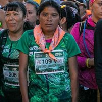 La rarámuri Lorena Ramírez logra el tercer lugar en ultramaratón europeo