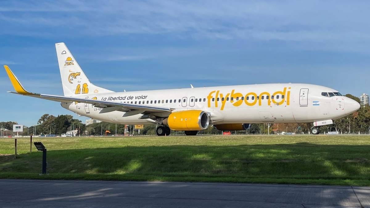 Flybondi es una aerolínea reconocida por sus bajos precios. Fuente: (X)