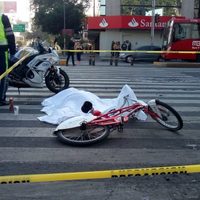Muere ciclista arrollada por un autobús en la Roma