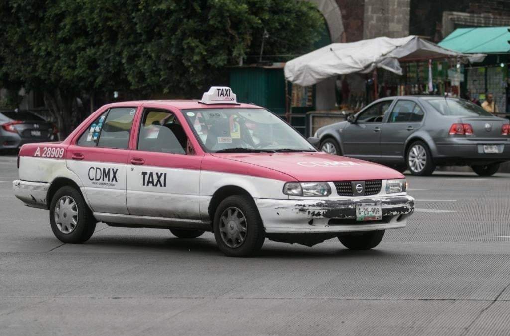 Semovi lanza programa para sustituir taxis; dará apoyo de hasta 200 mil pesos para autos eléctricos