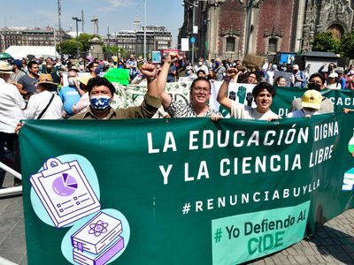 Estudiantes del CIDE exigen “educación digna y ciencia libre”; repudian políticas del Conacyt