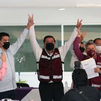 Una candidatura sostenida con alfileres