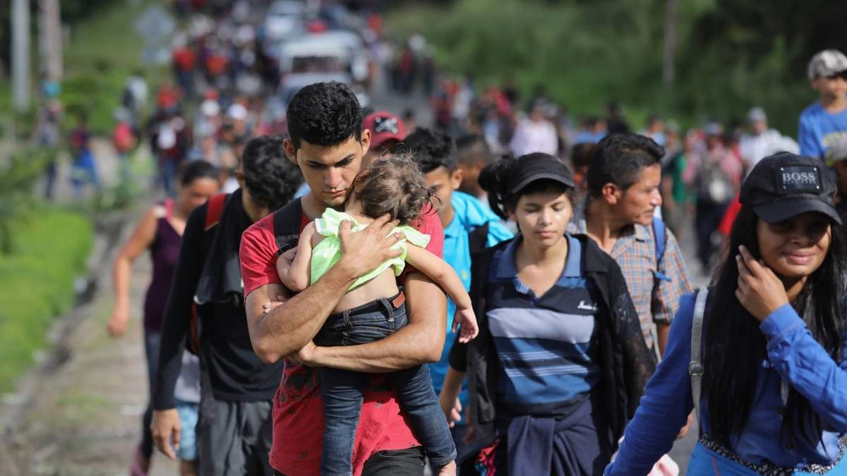 Una caravana migrante en 2018. Fuente: (Twitter)