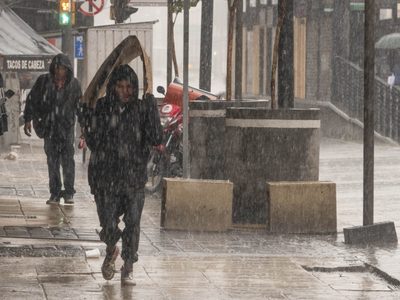Alerta por temporal de lluvias: así impactarán frente frío 4 y onda tropical 27 de viernes a lunes