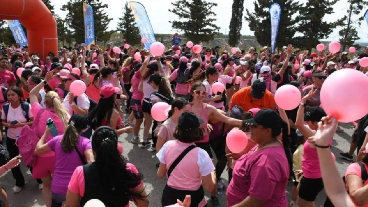 Octubre Rosa en la barda neuquina. Fuente (Noticiasnqn)