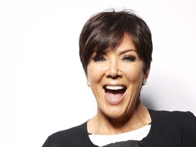 La hermana de Kris Jenner se operó para parecerse a ella... ¡y mirá cómo quedó! ¿Era necesario?