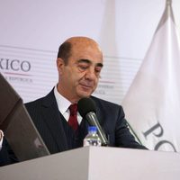 Murillo Karam permanecerá en prisión preventiva justificada; juez ve riesgo de fuga