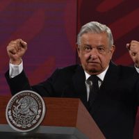 Nuestros adversarios quieren tener en salmuera al gobernante que no se arrodilla: AMLO