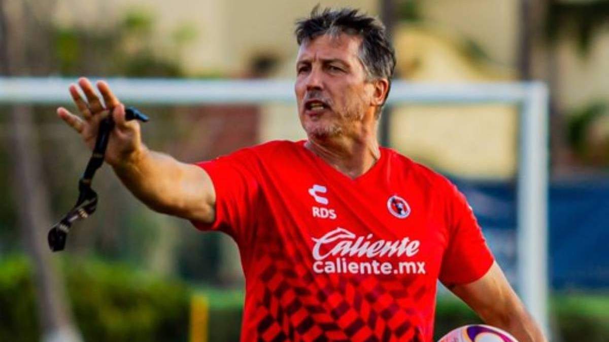 El entrenador uruguayo Robert  Dante Siboldi