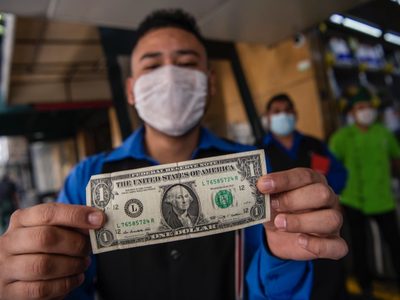 Julio no fue un buen mes para el peso: tuvo una depreciación acumulada de 1.24%