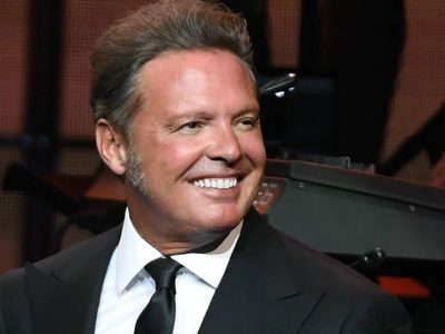 Luis Miguel fue capturado junto a su novia en una situación ¡íntima y en frente de todos!