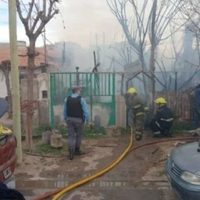 Segundo fallecido por incendio en barrio Don Bosco II: no descartan que haya sido intencional