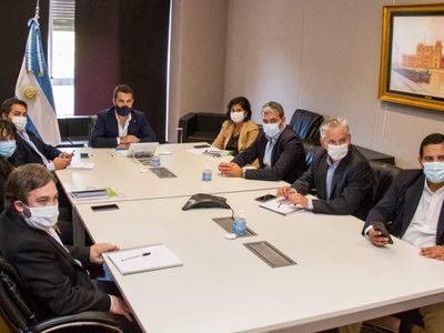 Las autoridades de Mendoza pidieron contar con "una visión federal" en el sector hidrocarburífero