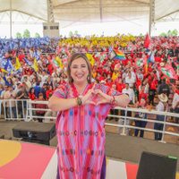 Xóchitl Gálvez tiende puentes hacia Ebrard pero advierte: “en este Frente ya hay una candidatura”