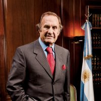 Murió el senador nacional Carlos Reutemann: quién será su remplazante en el Congreso