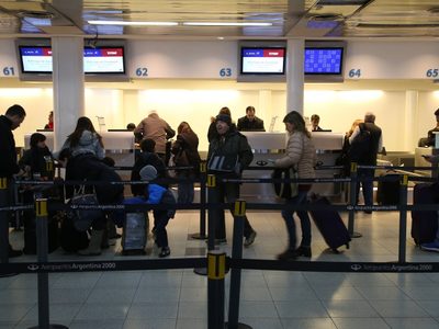 Cayó la cantidad de visitantes de turistas extranjeros en Argentina