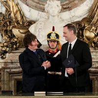Nuevo jefe de Gabinete: Manuel Adorni asume el cargo y avanza en la designación de su equipo