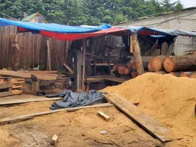 Clausuran aserradero ilegal en Huitzilac, Morelos; aseguran madera y maquinaria