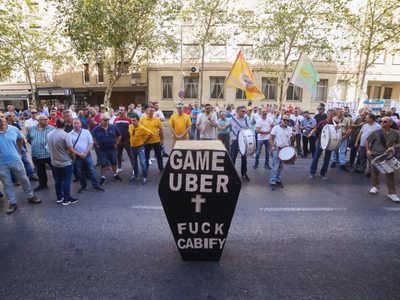 Taxistas europeos protestan contra Uber