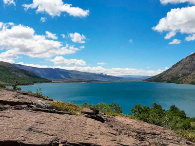 Aguas termales en el norte de Neuquén: el destino ideal para relajarse y escapar de la rutina