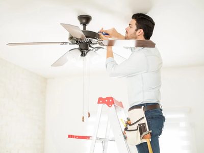 Secretos para limpiar el ventilador de techo con un método sencillo y eficaz