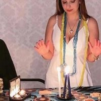 Supuesta "sanadora espiritual" acusada por estafa, obtuvo domiciliaria tras pagar 1 millón de pesos