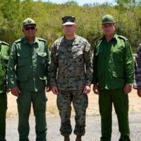 Jefes militares de EU y Cuba se reúnen en las inmediaciones de la Bahía de Guantánamo