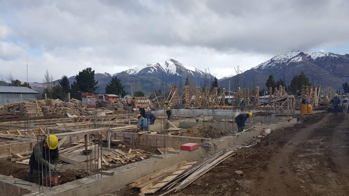 Obras y mantenimiento escolar en Bariloche. Fuente: (Twitter)