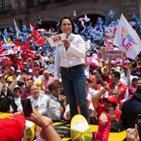 Del Moral pide a simpatizantes defender la "tierra mexiquense" de Morena