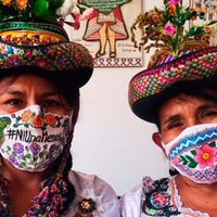 Crean originales tapabocas con diseños ancestrales