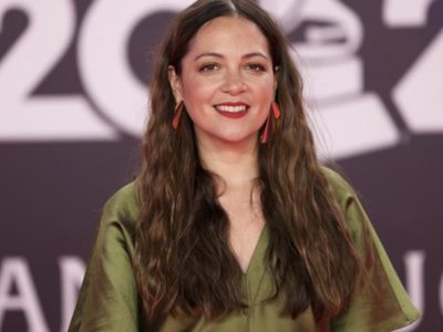 Natalia Lafourcade mira hacia el pasado y el futuro a sus 40 años