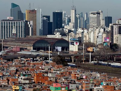 Según la UCA, la pobreza en 2021 fue de casi 44% y la situación es de extrema preocupación