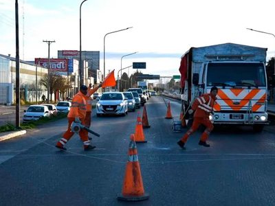 Una manifestación y obras viales complican el tránsito en Neuquén