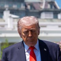 Antes de cumplirse el plazo legal, Trump dice al Congreso que las hostilidades con Irán “terminaron”