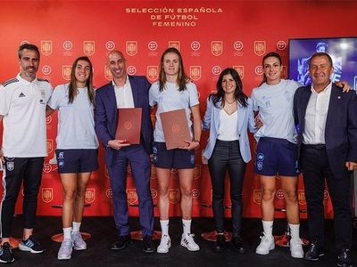 Selección femenina de futbol de España alcanza la igualdad económica con el combinado masculino
