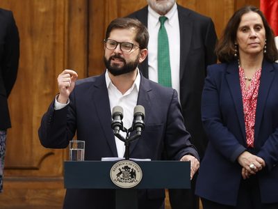 Gabriel Boric recibió las credenciales del embajador de Israel después de una disputa diplomática