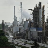 Plan de Trump para apoderarse de la industria petrolera venezolana enfrenta grandes obstáculos