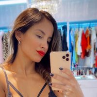 Las cómodas calzas que Lourdes Sánchez usa para entrenar y que están de moda