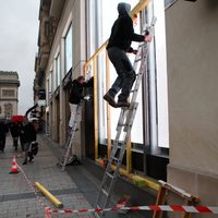 El gobierno de Francia se alista para otro sábado negro 'de gran violencia”