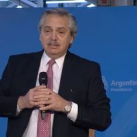 "Nos duele lo que le pasa al otro": con banderazo de por medio, Alberto Fernández salió a defenderse