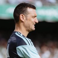 Le mete presión a Scaloni: el debutante de la Selección Argentina que quiere jugar el Mundial