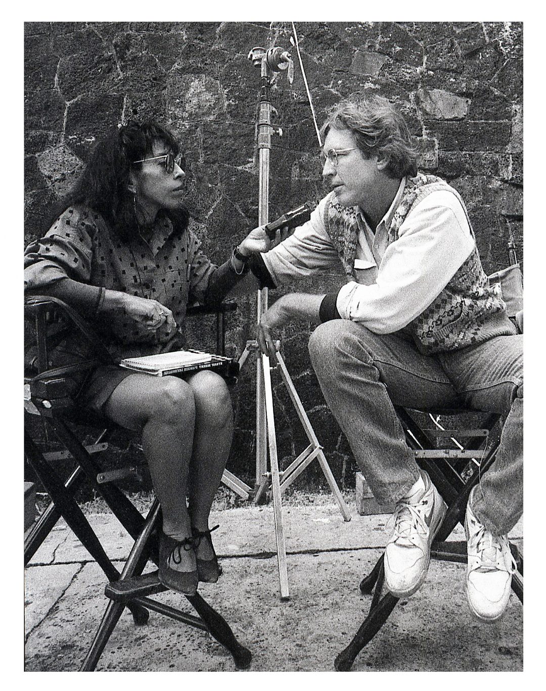 14-Regina entrevista a director de cine mexicano