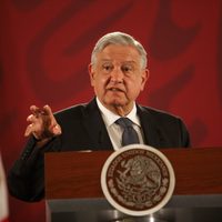 El presidente ofrece cuatro mil empleos a integrantes de nueva caravana migrante