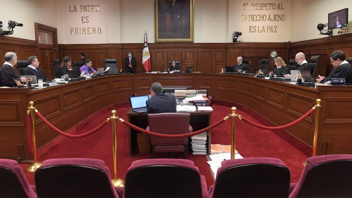 El Pleno de la SCJN declaró válida la reforma que ordena uniformar las patrullas de la Ciudad de México