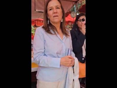 Mujer increpa a Margarita Zavala: “su esposo es un genocida” (Video)