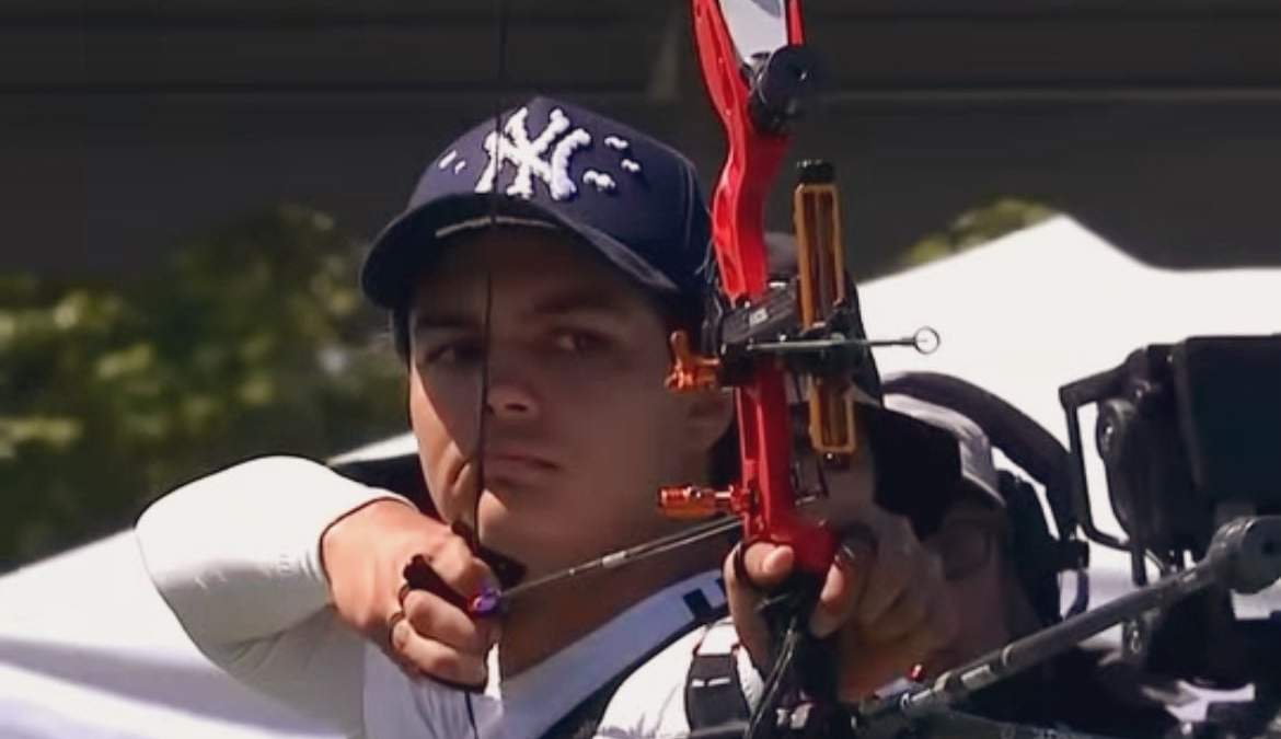 Alejandra Valencia y Matías Grande ganan oro en equipo mixto en Copa del Mundo de Tiro con Arco