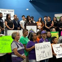 Líderes latinos tienen el reto de movilizar el voto para los comicios presidenciales de EU