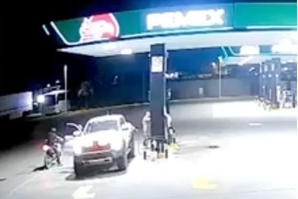 Gasolinería donde supuestamente asesinaron a Melesio Cuén Foto Captura de video.