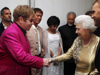 ¡OMG! Elton John contó una increíble anécdota que involucra a la reina Isabel II